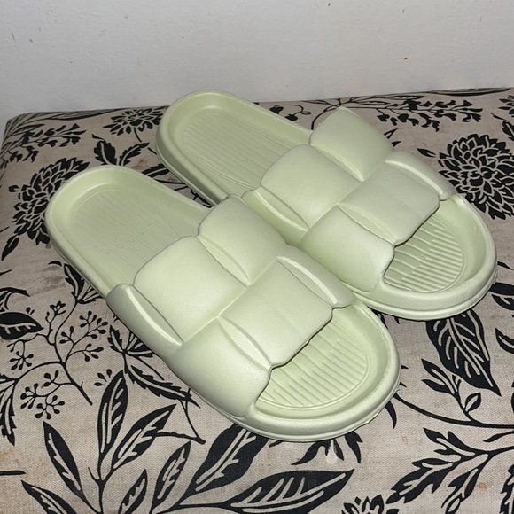 EVA Foam Lite Brick Slide New Light Green Seafoam - Picture 2 of 11